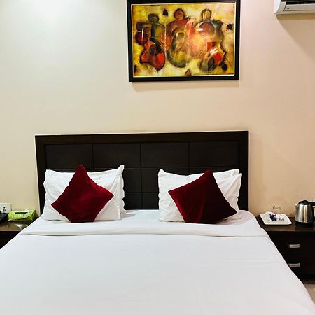 Hotel Hc Grand 뉴델리 외부 사진
