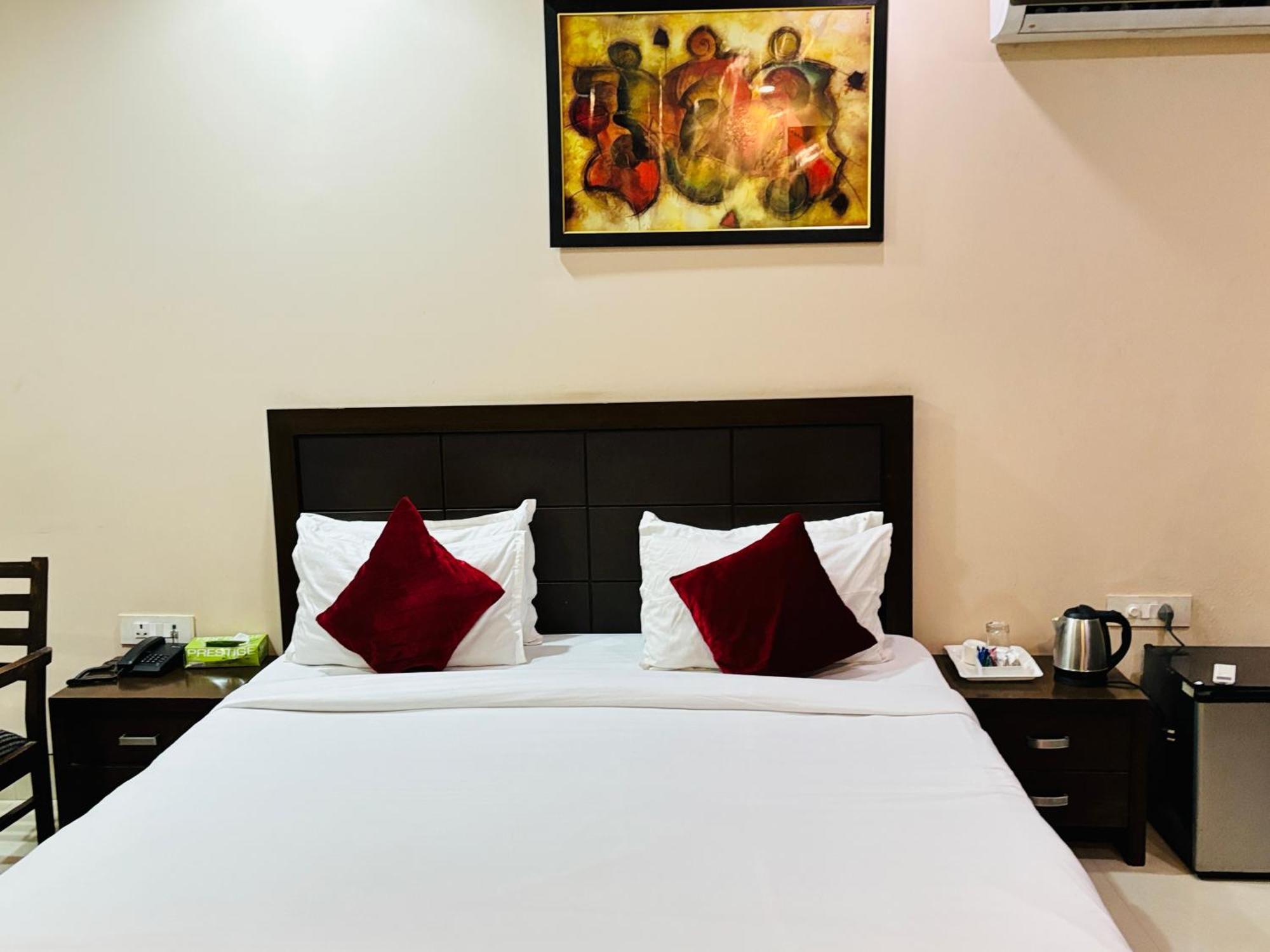 Hotel Hc Grand 뉴델리 외부 사진